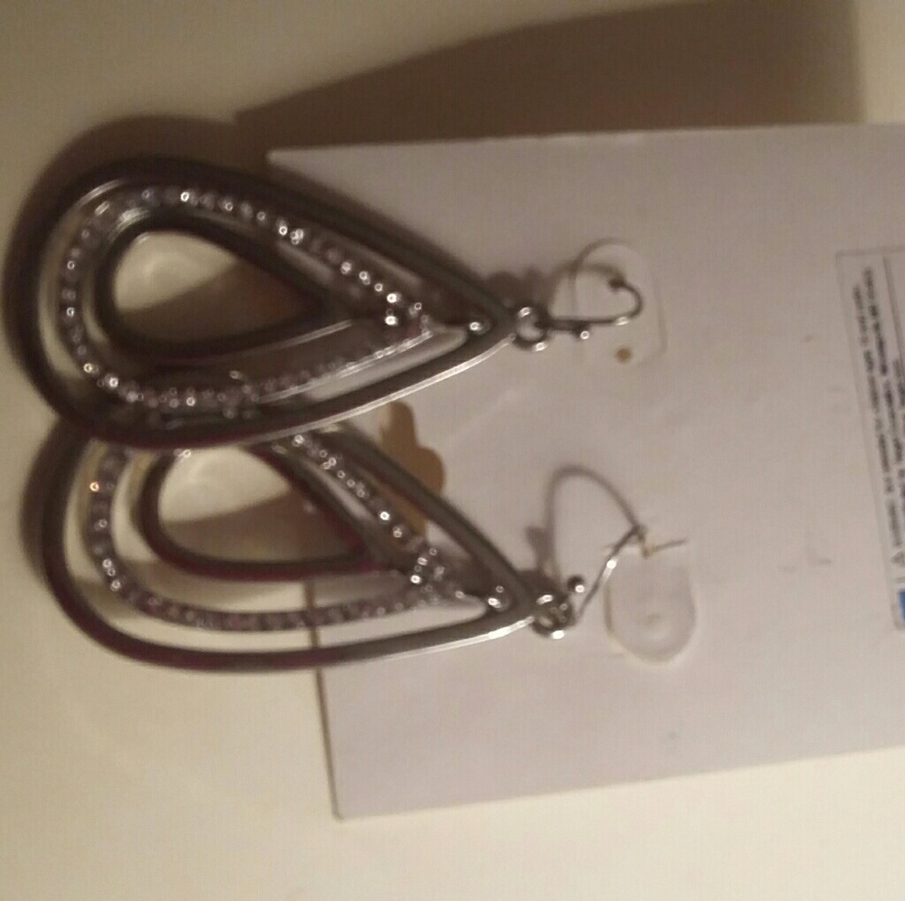 Dangle earrings - Picture 2 of 3
